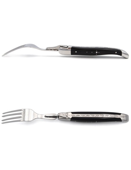 Laguiole forks with shiny stainless steel bolsters. Wide pale horn tip handles