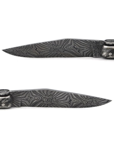 Der Meteorit mit Klinge und Feder aus Damaszenerstahl