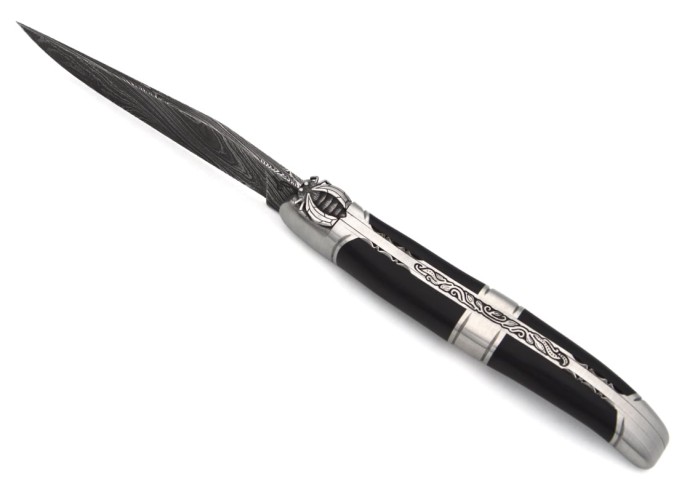 Laguiole with GI label, 12 cm ebony with 3 bolsters, wild Damascus