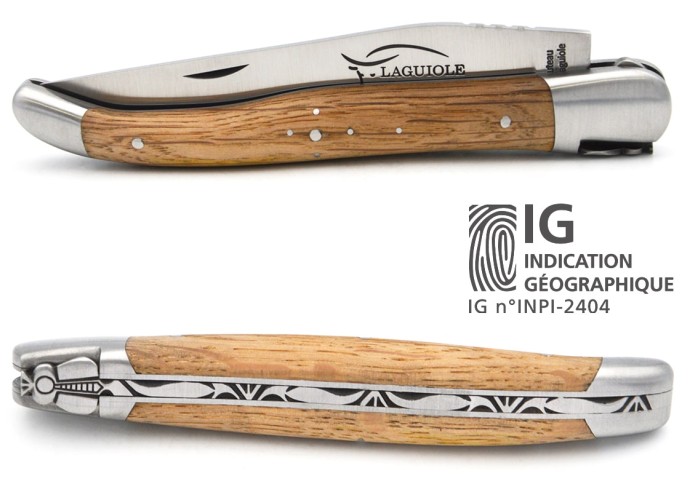 Laguiole with Geographical Indication label, 12 cm barrel oak handle