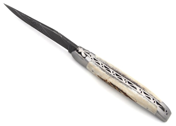 Laguiole knife with GI, 12 cm deer antler handle, wild Damascus blade