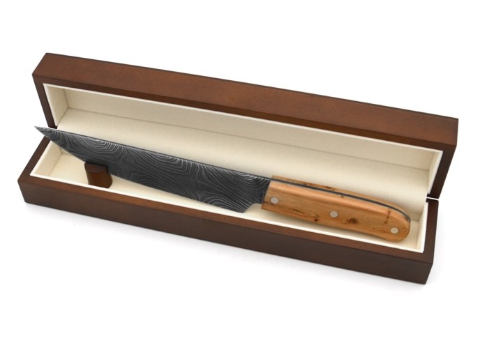 Kitchen knife with a Damascus blade and juniper wood handle
