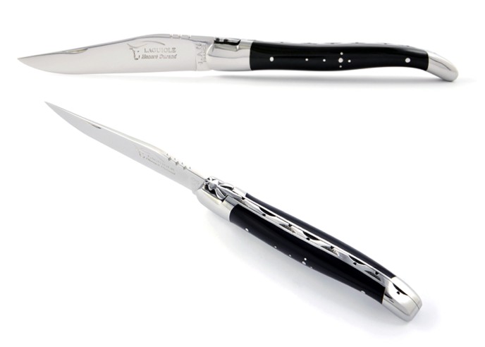Laguiole pliant, 12 cm, abeille forgée, lame seule, mitres inox brillant, manche en pointe de corne foncée