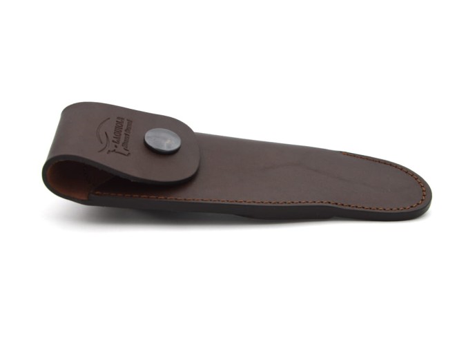 Leather belt sheath with oblique loop for Laguiole knives